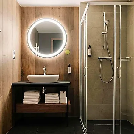 Otel Forest Park &